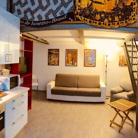 Casa Vacanze Roby Милано Екстериор снимка