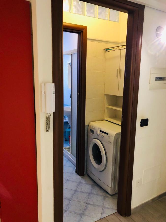 Casa Vacanze Roby Милано Екстериор снимка